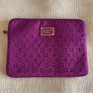 MARC JACOBS LAPTOP CASE- Colour-purple